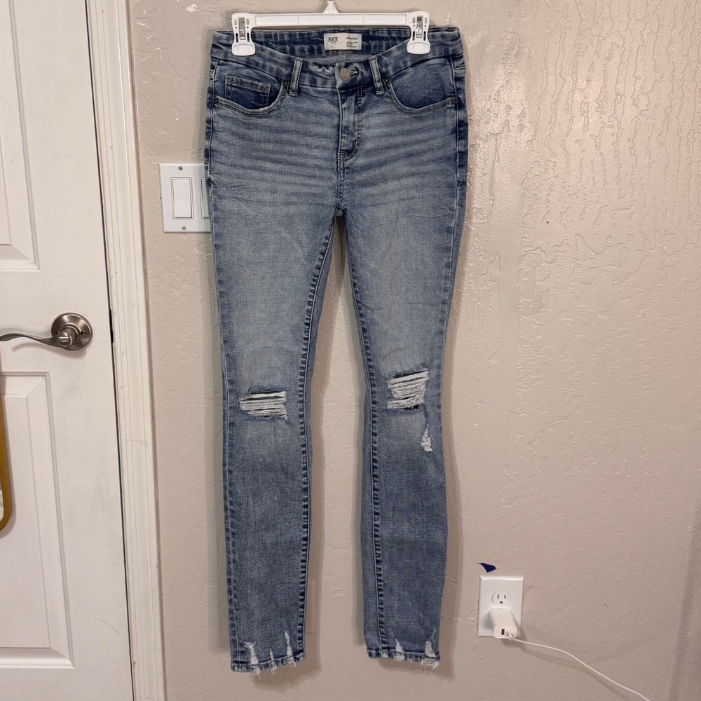 BKE Monroe Skinny Jeans Medium Wash Distressed Frayed Hem Mid Rise Denim